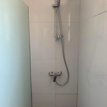Modern 2 Bed Flat Near Pyla Larnaca Beach Nearby Daire